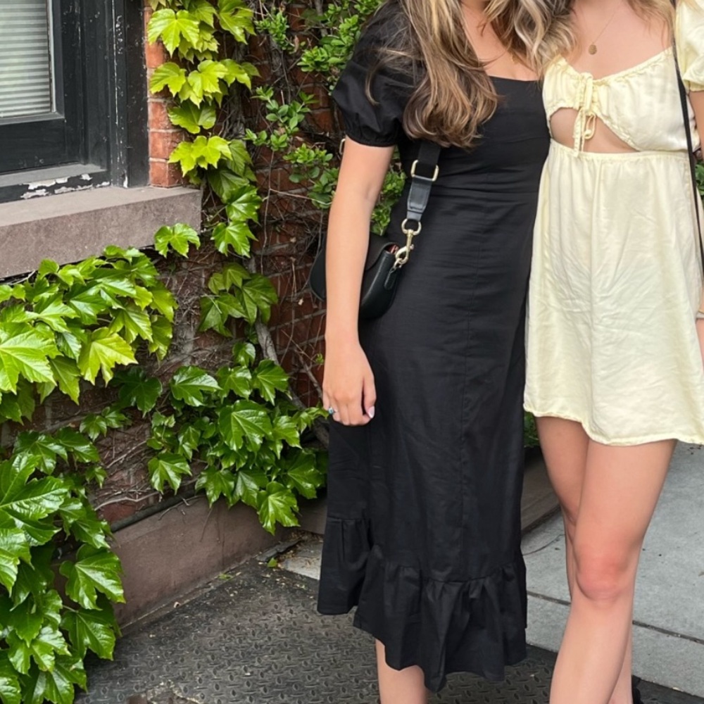 RIHOAS Black Puff Sleeve Midi Dress